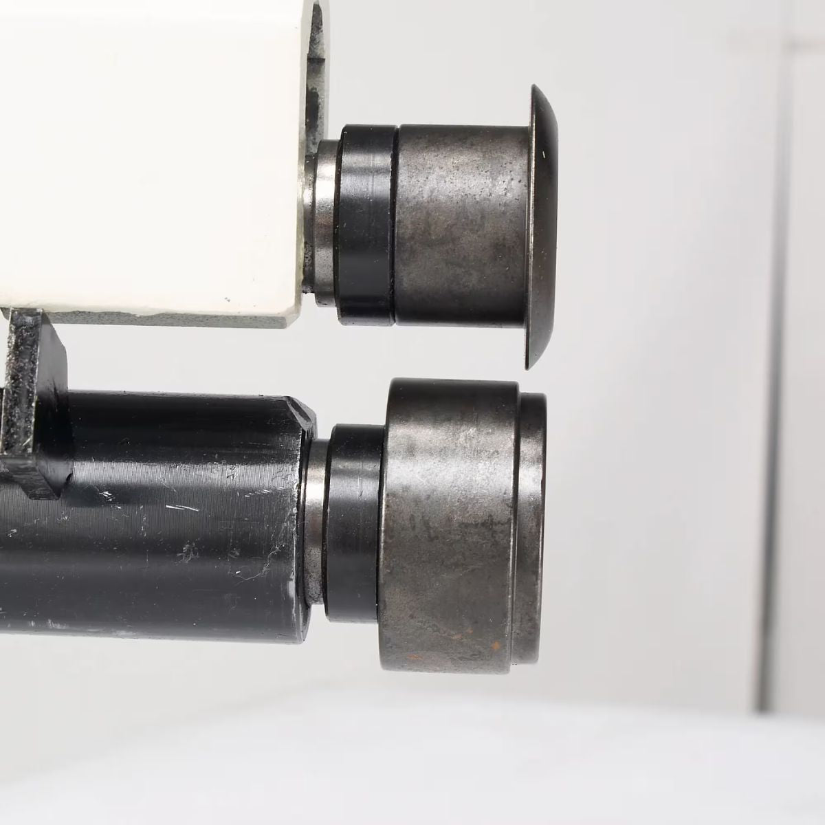 Baileigh BR-22 Manual Bead Roller — 7" Throat