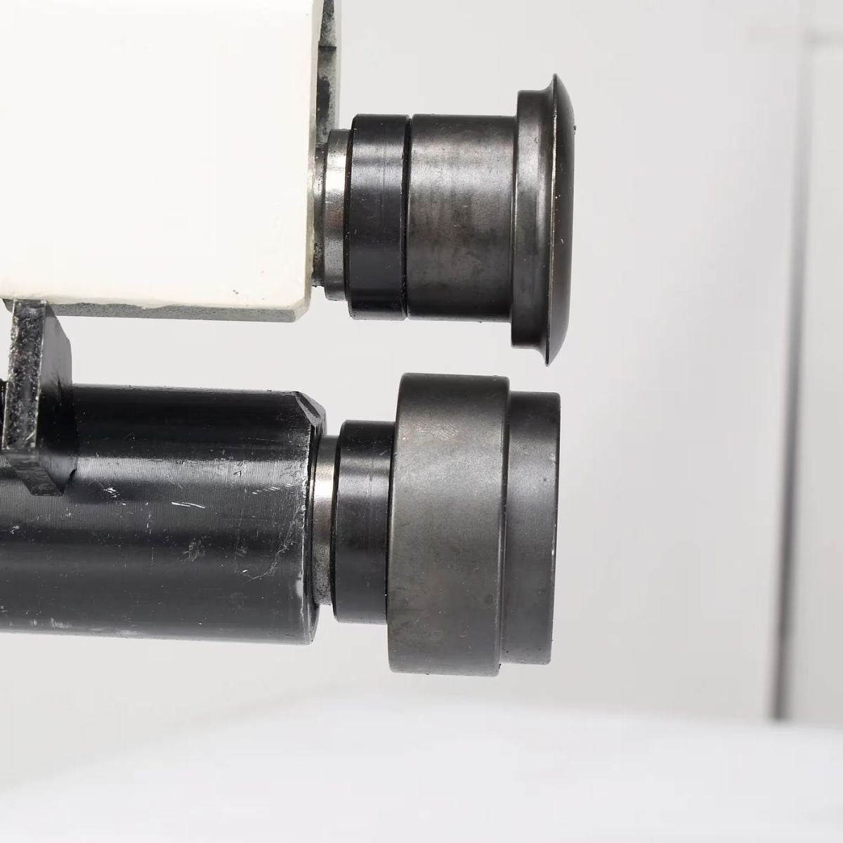 Baileigh BR-22 Manual Bead Roller — 7" Throat