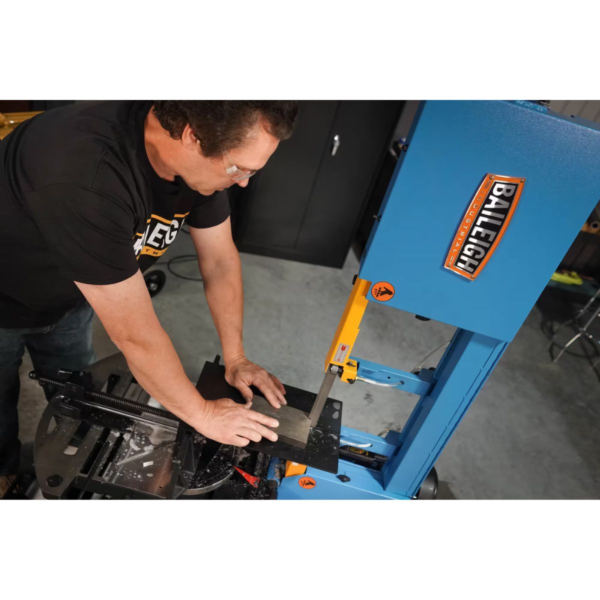Baileigh BS-10VS 10" Variable Speed Dual Mitering Portable Band Saw