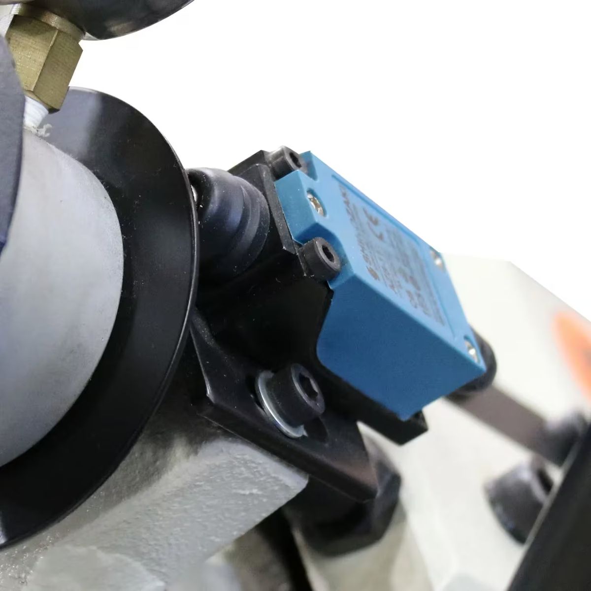 Baileigh BS-250M 8.6" Geared Head Mitering Band Saw
