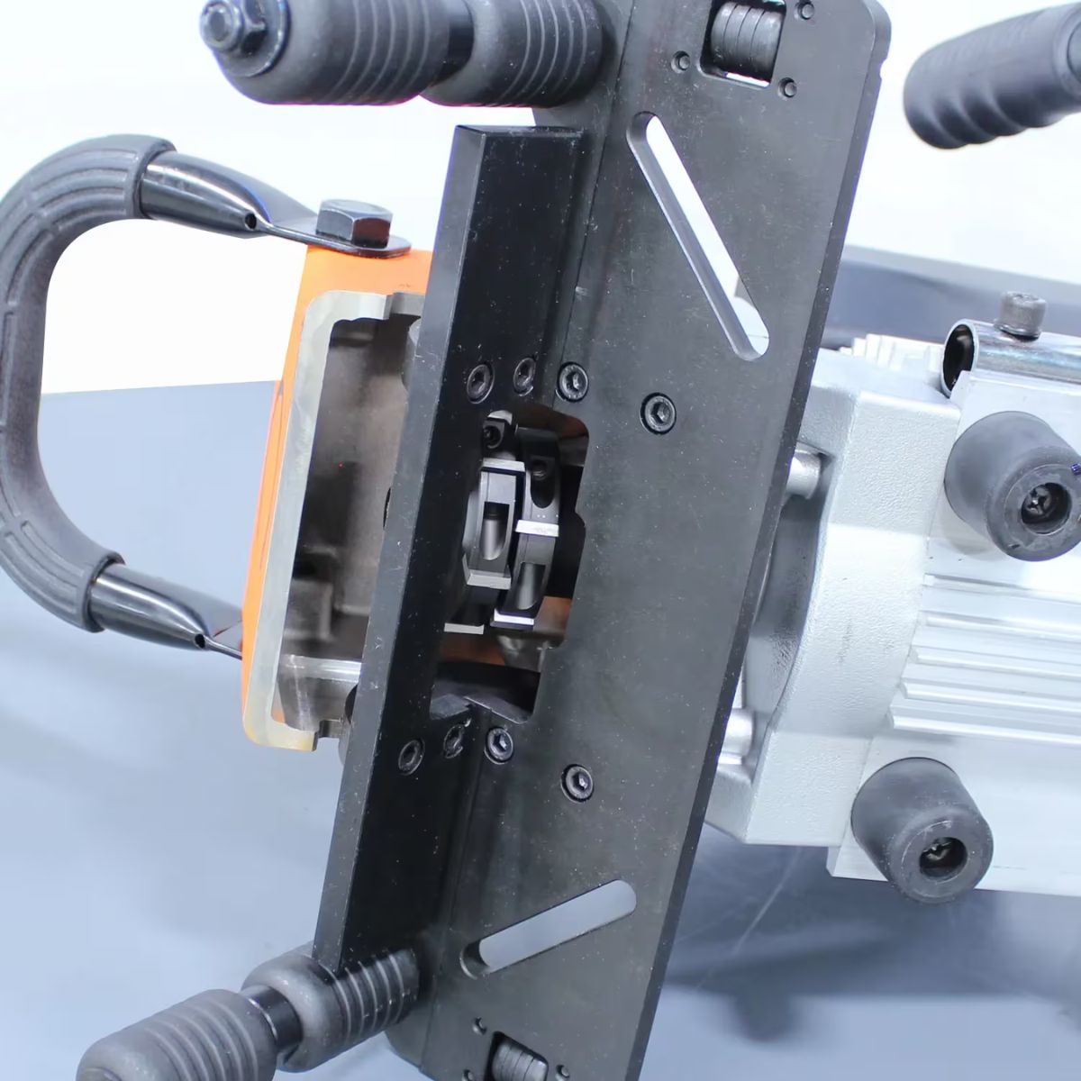Baileigh CM-060PR Portable Hand-Held Beveling Machine