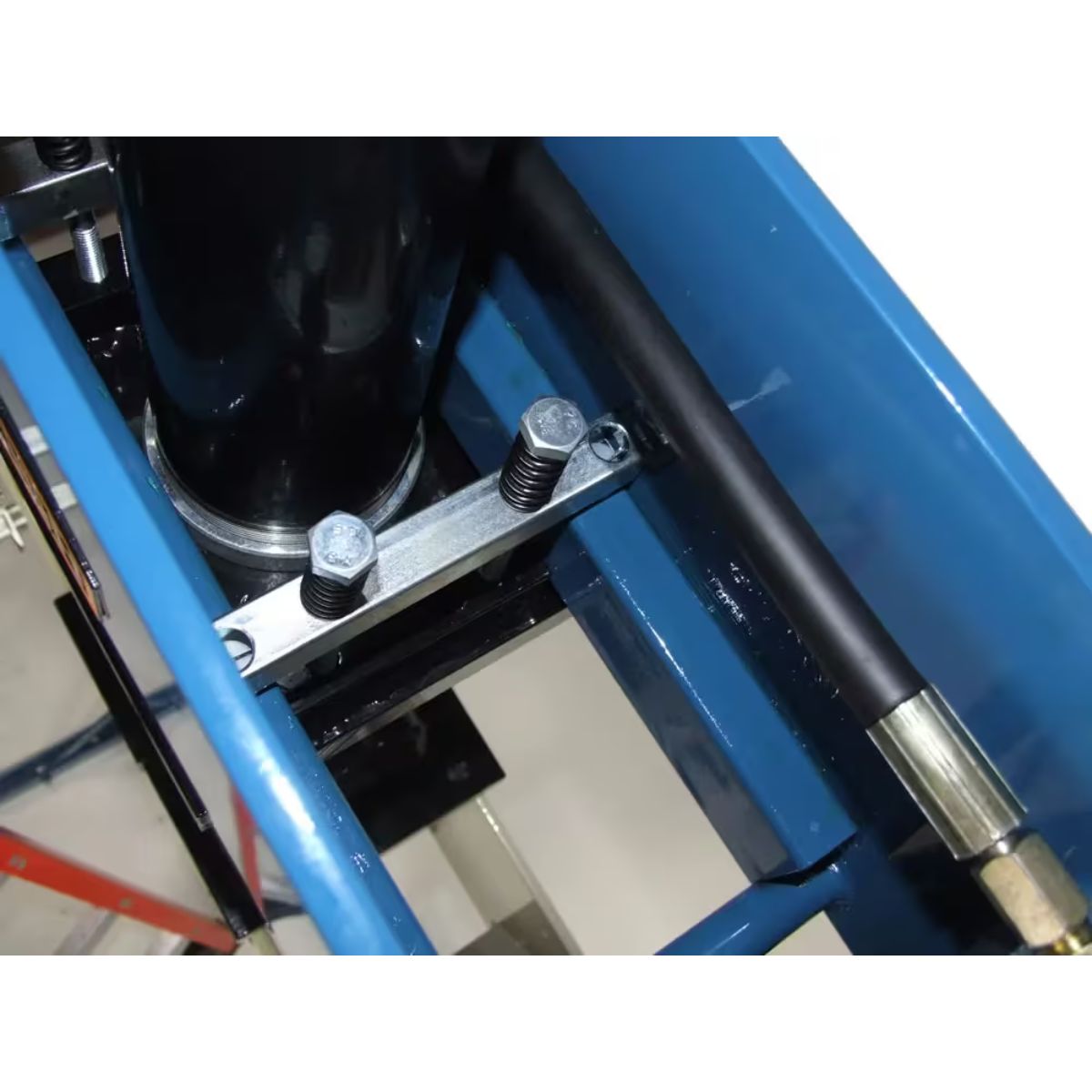 Baileigh HSP-30A 30-Ton Air/Hand H-Frame Press — CE Approved