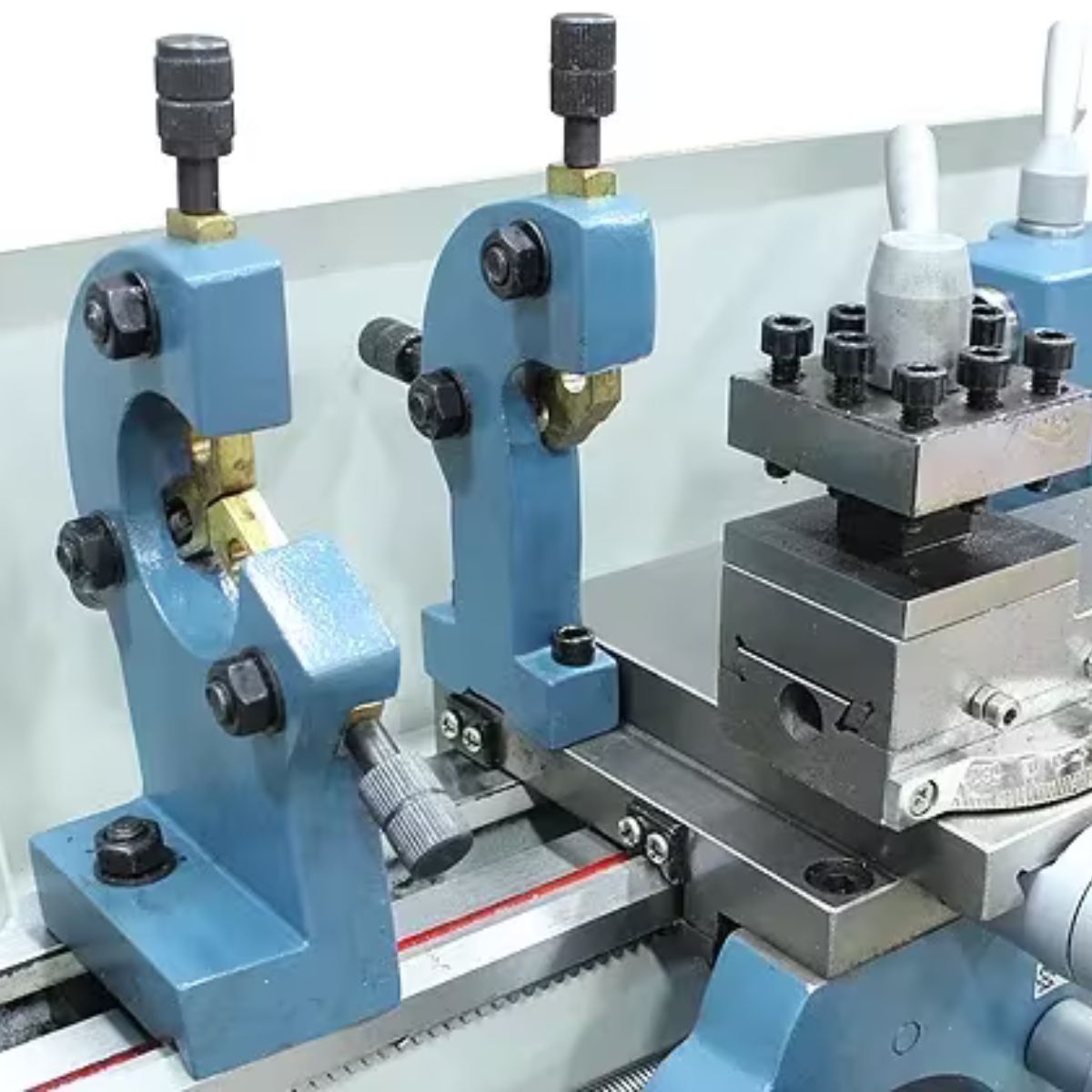 Baileigh PL-714VS-V2 7" × 14" Variable Speed Benchtop Lathe