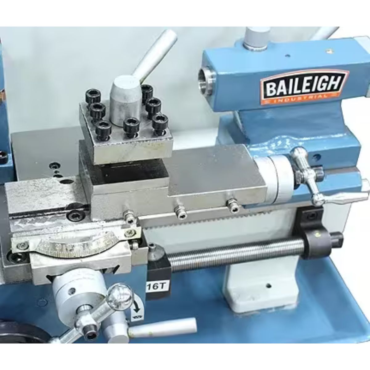 Baileigh PL-714VS-V2 7" × 14" Variable Speed Benchtop Lathe