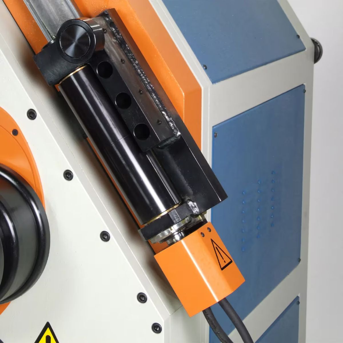 Baileigh R-H120 220V 3-Phase Hydraulic Double Pinch Roll Bender