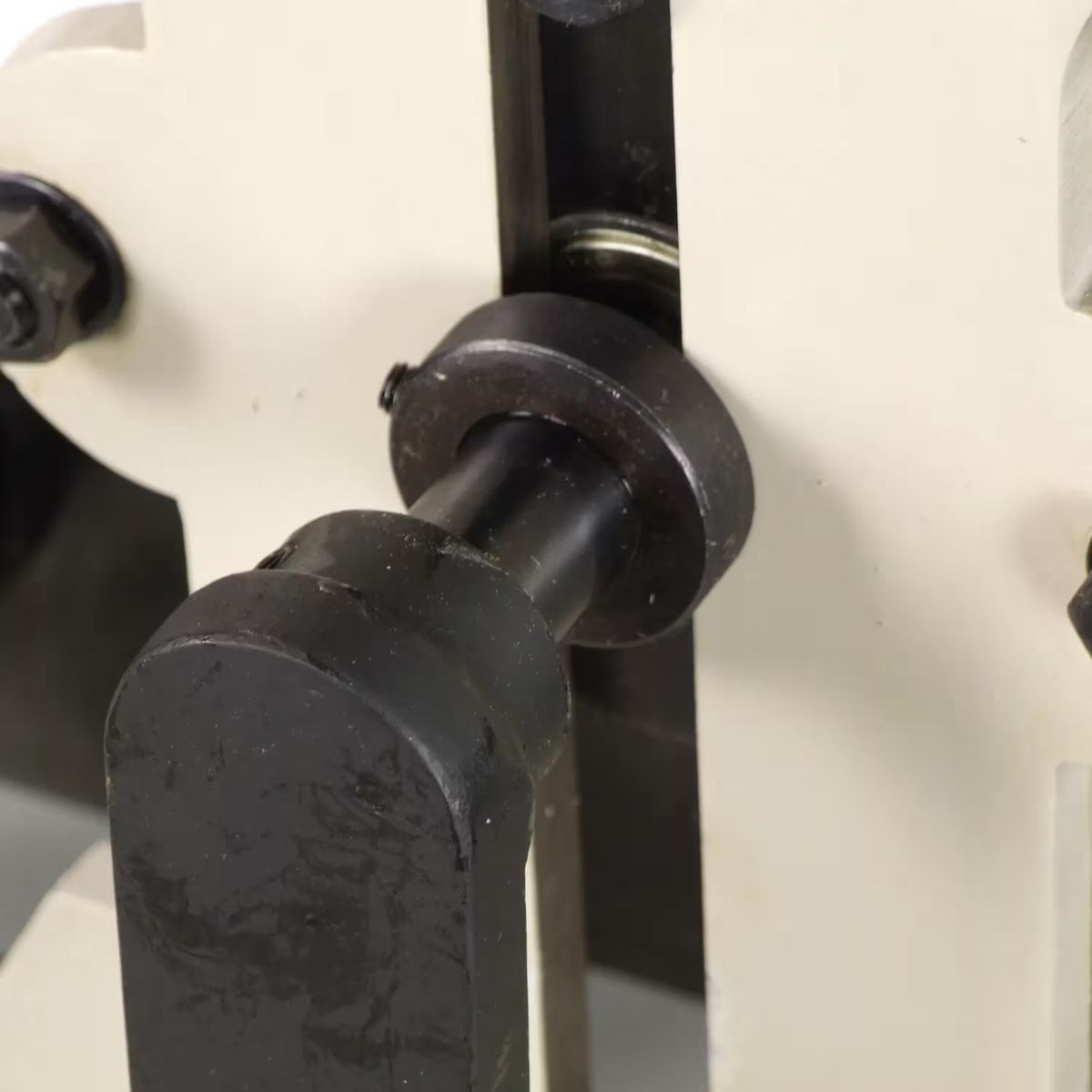 Baileigh R-M7 Manual Ring & Angle Roll Bender — 1-1/2" Schedule 40 Capacity