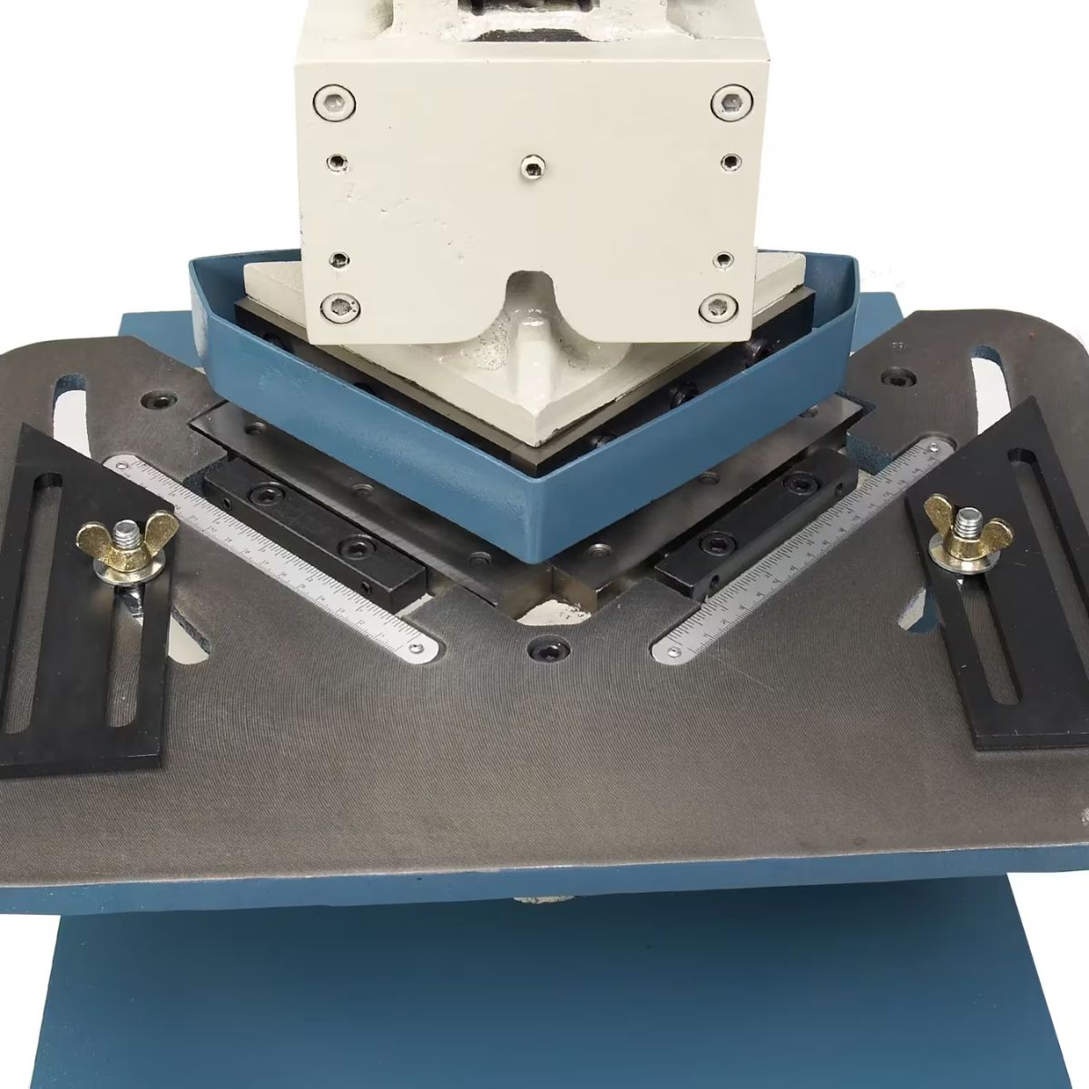 Baileigh SN-F16-HN Manual Corner Notcher — 16 Gauge