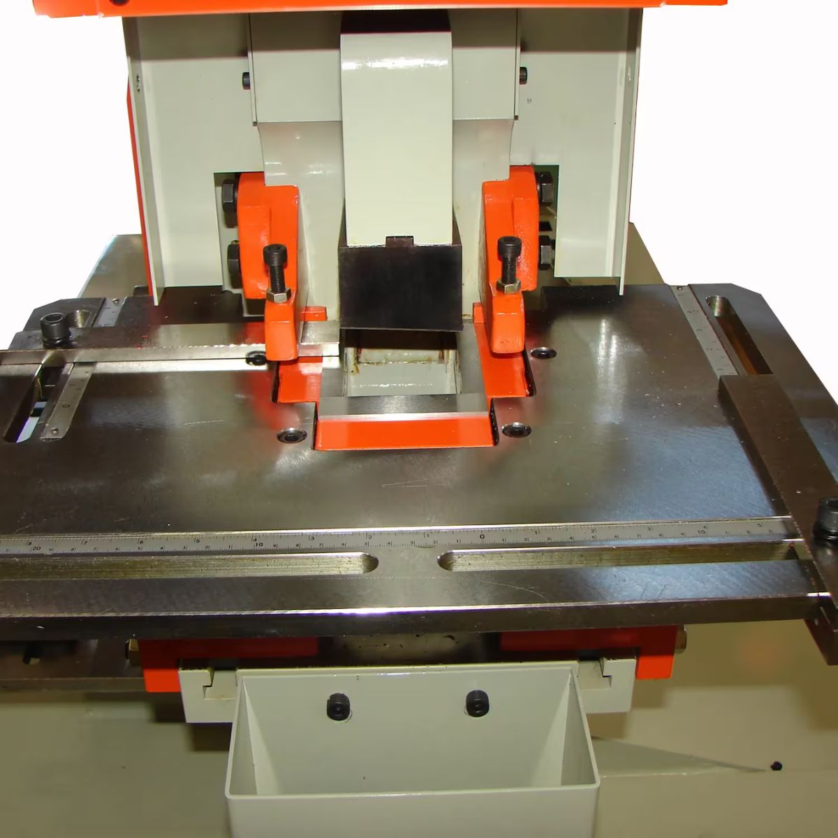 Baileigh SW-95 220V 3-Phase 95-Ton Dual Operator 5-Station Ironworker
