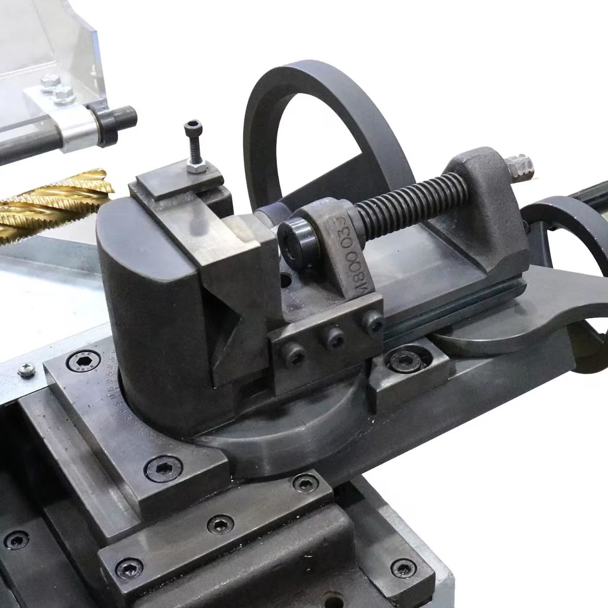 Baileigh TN-800 110V Eccentric Cut End Mill Tube & Pipe Notcher