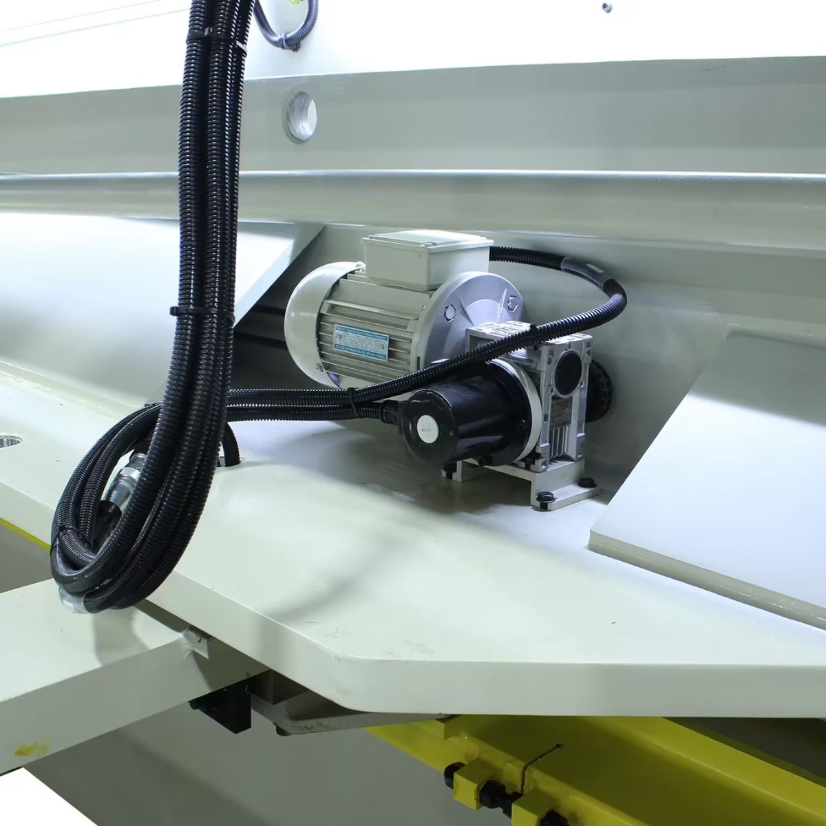 Baileigh SH-120500-HD 120" Heavy Duty Hydraulic Shear — 1/2"
