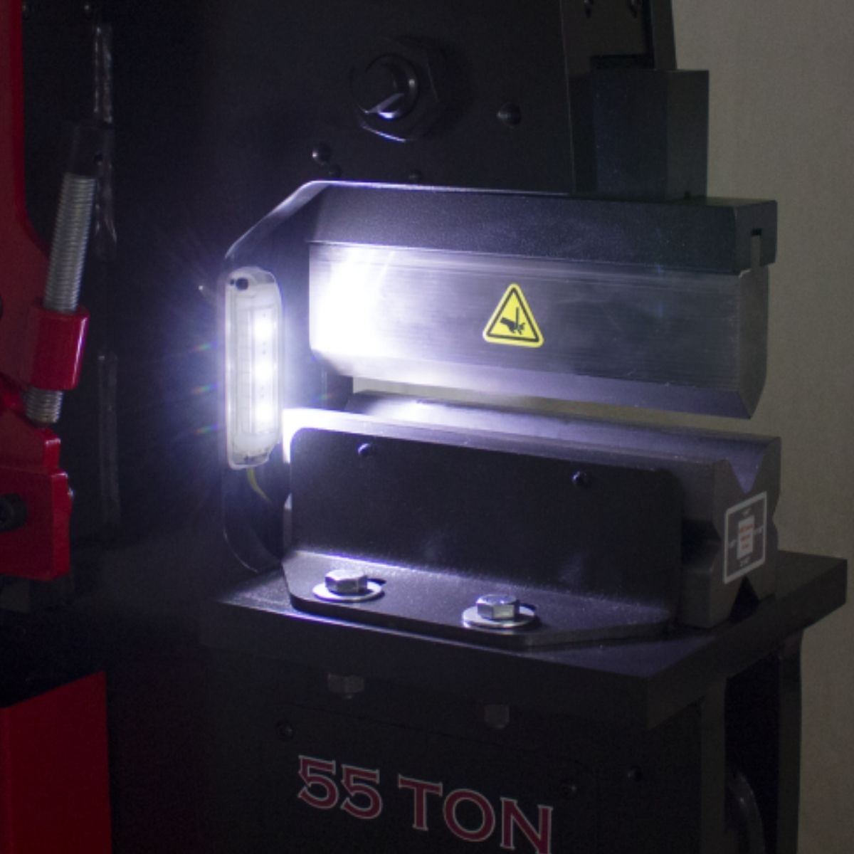 Edwards LED Accessory Light with Magnetic Base for Ironworkers