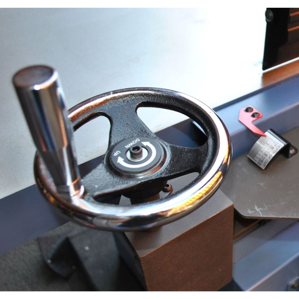 Oliver Machinery 16” Parallelogram Jointer handwheel