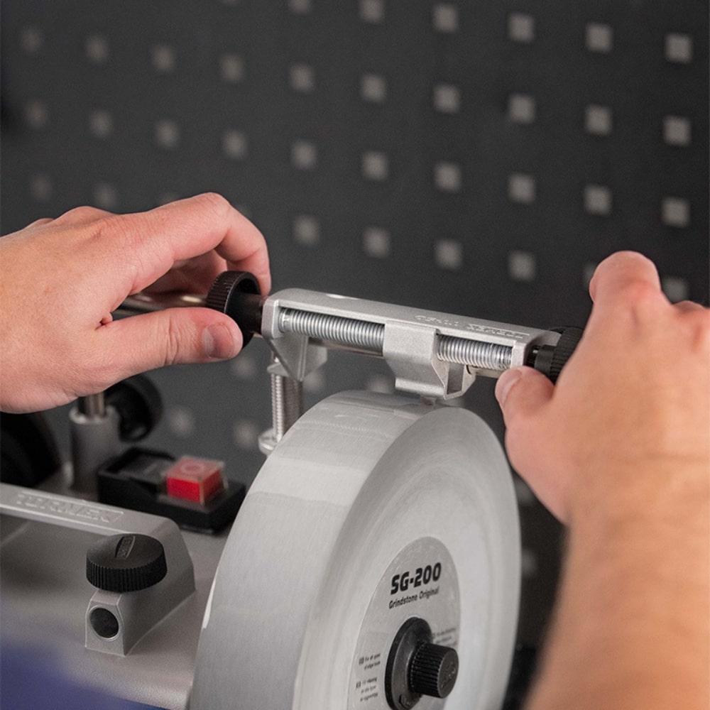 TT-50 truing tool in action
