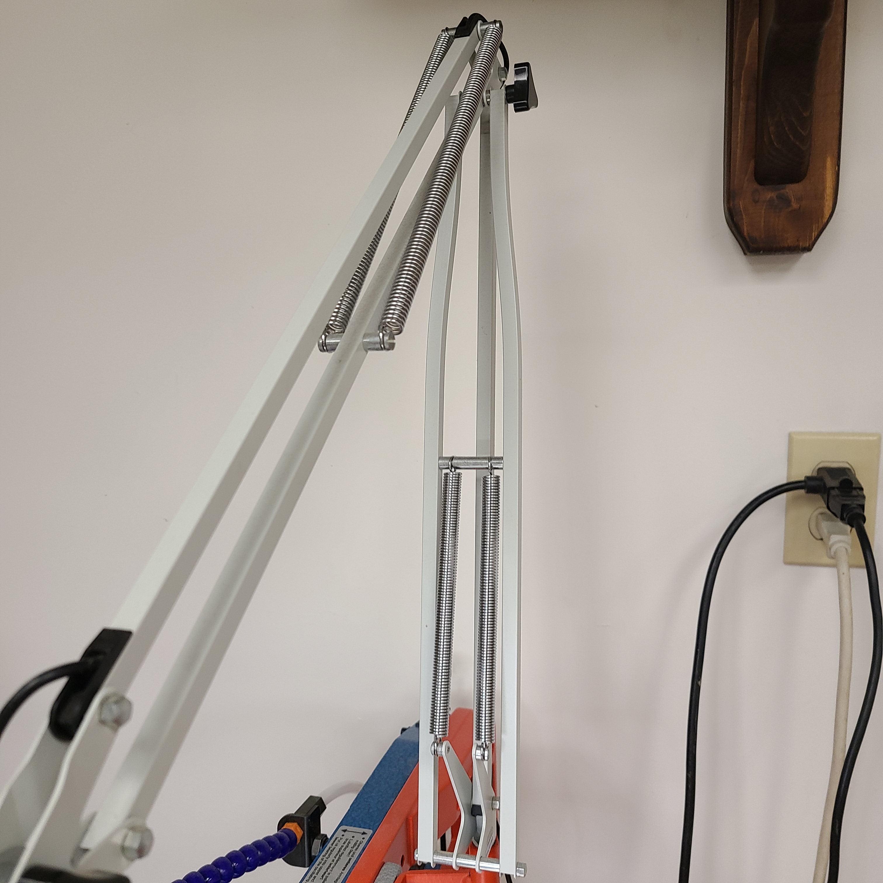 HLX6G2 Luxo Magnifier Lamp